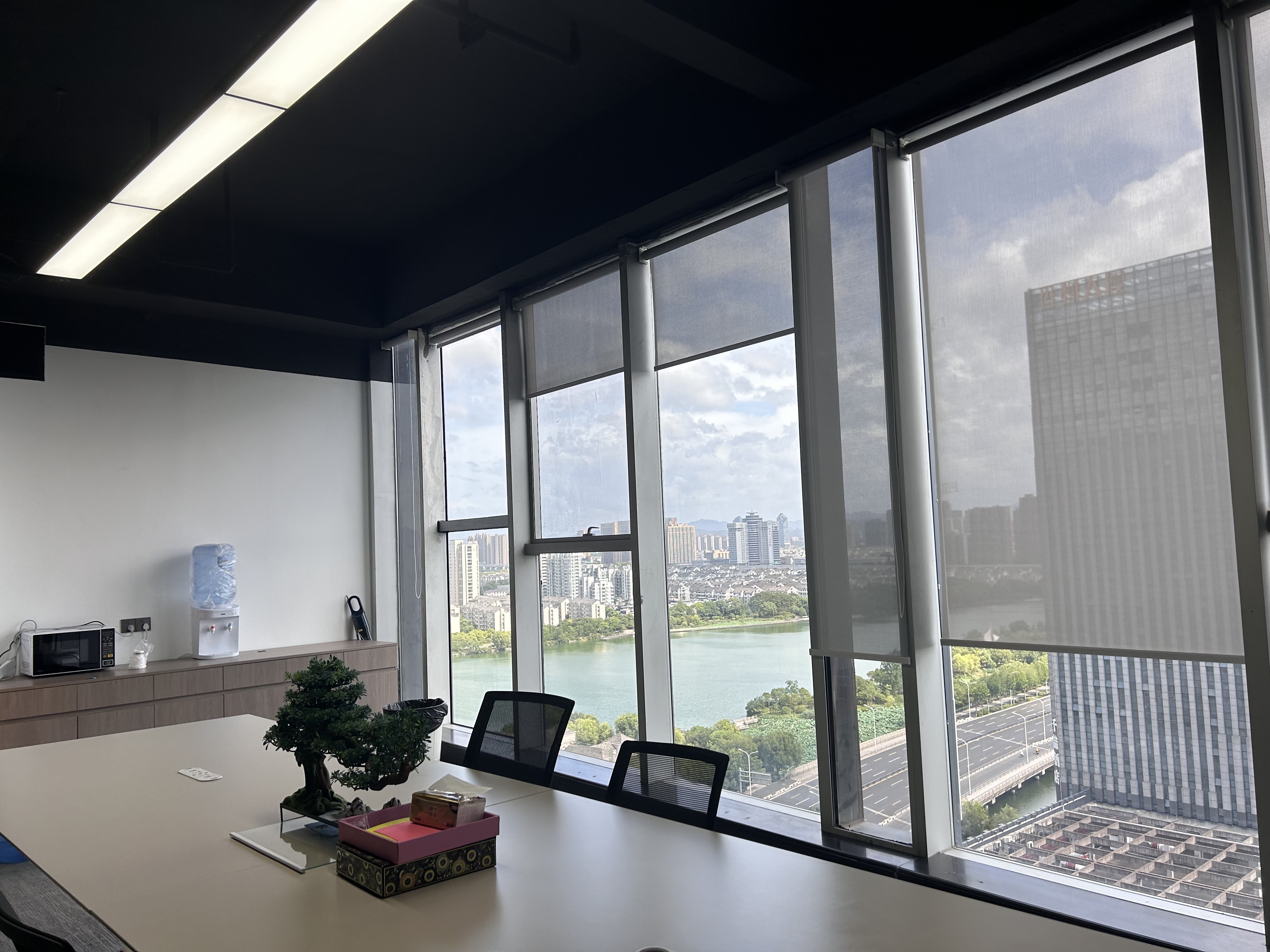 公司办公环境